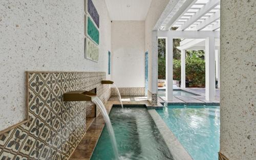 Watercolor House | Watercolor Reunions