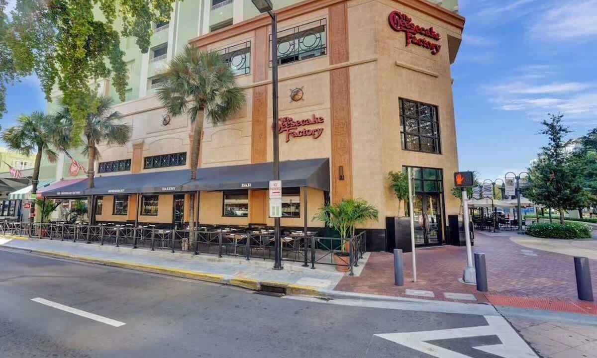 Hendricks and Venice Isles Apartment | Waterfront 1BR Near Las Olas | Sleeps 4