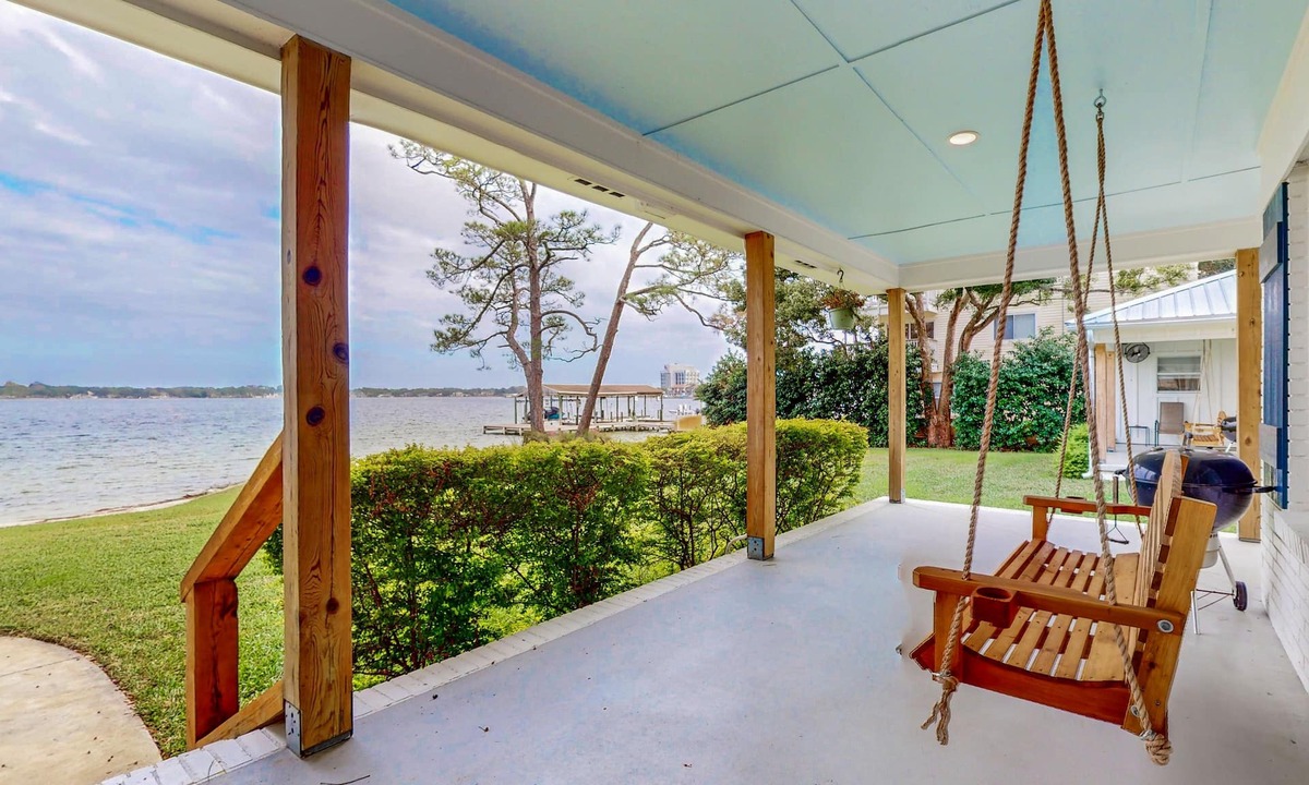 Ocean City House | Waterfront 2 cottage home, private dock and water access, & private washer/dryer