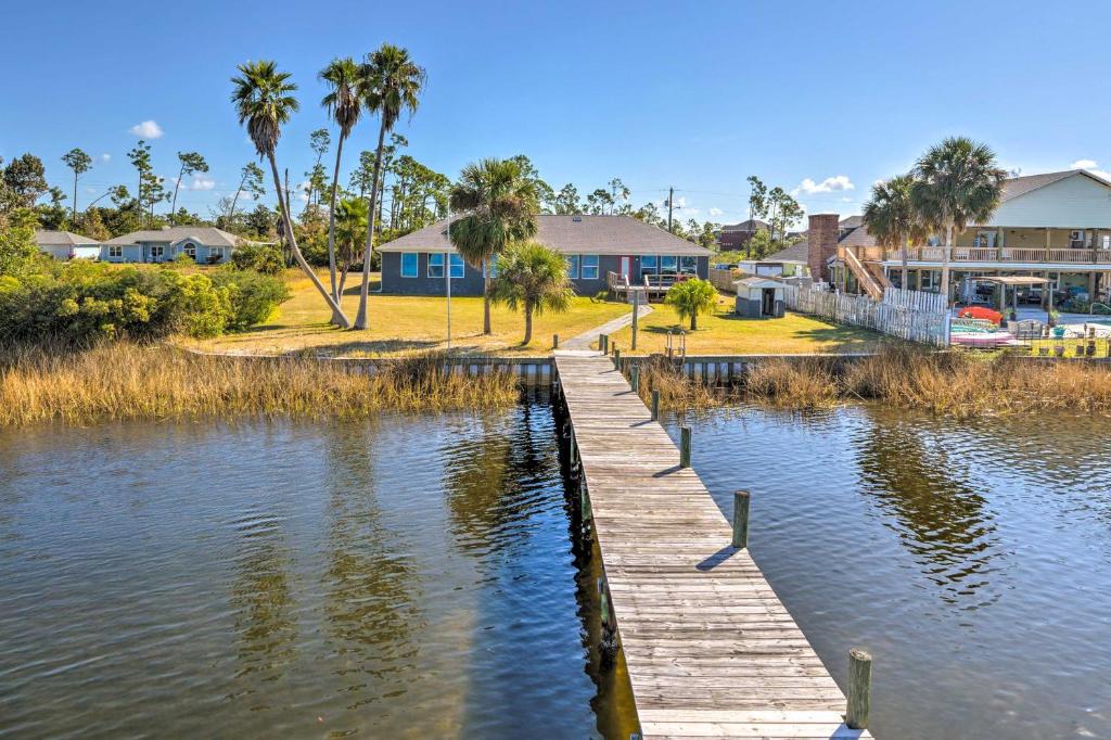 Callaway House | Waterfront Callaway Bayou Home with View and Boat Slip