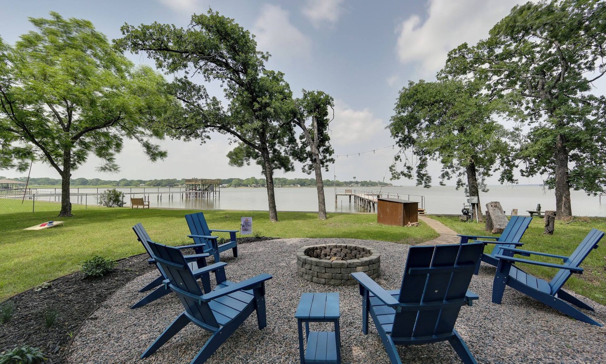 Seven Points House | Waterfront Cedar Creek Lake Gem: Near Marina!