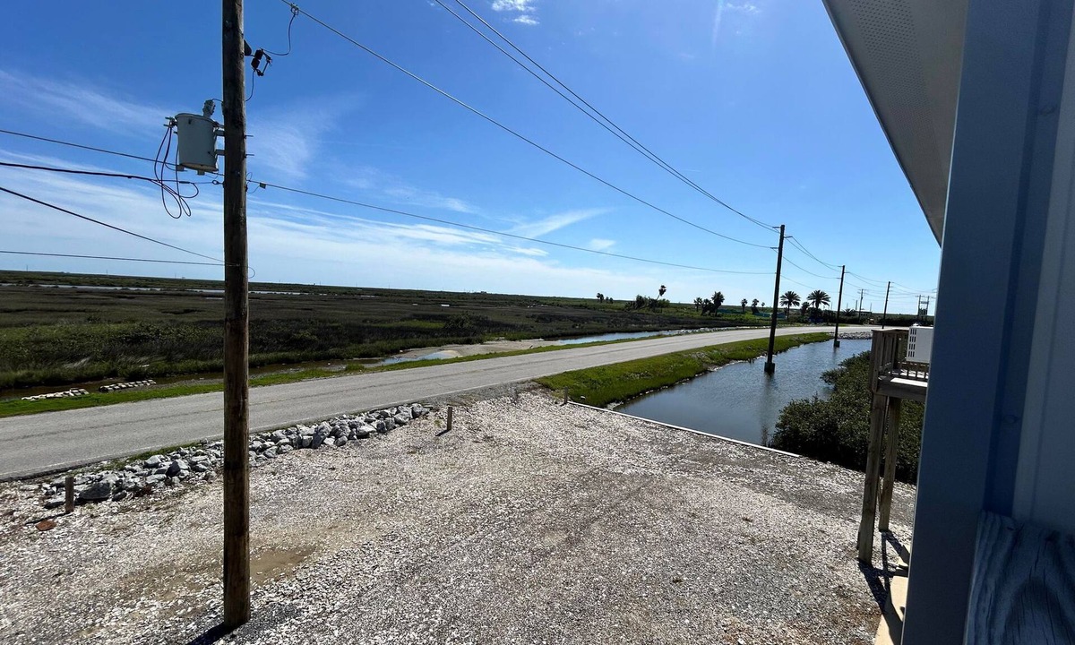 Golden Meadow House | Waterfront Fun -Coastal Realty Group Near Elmers Island