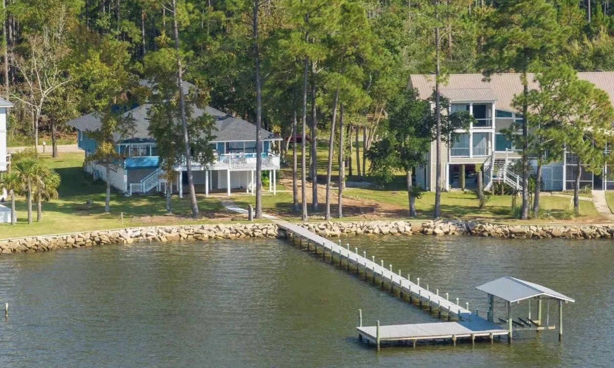 Florida Panhandle House | Waterfront Oasis Getaway - Boat Dock & Lift