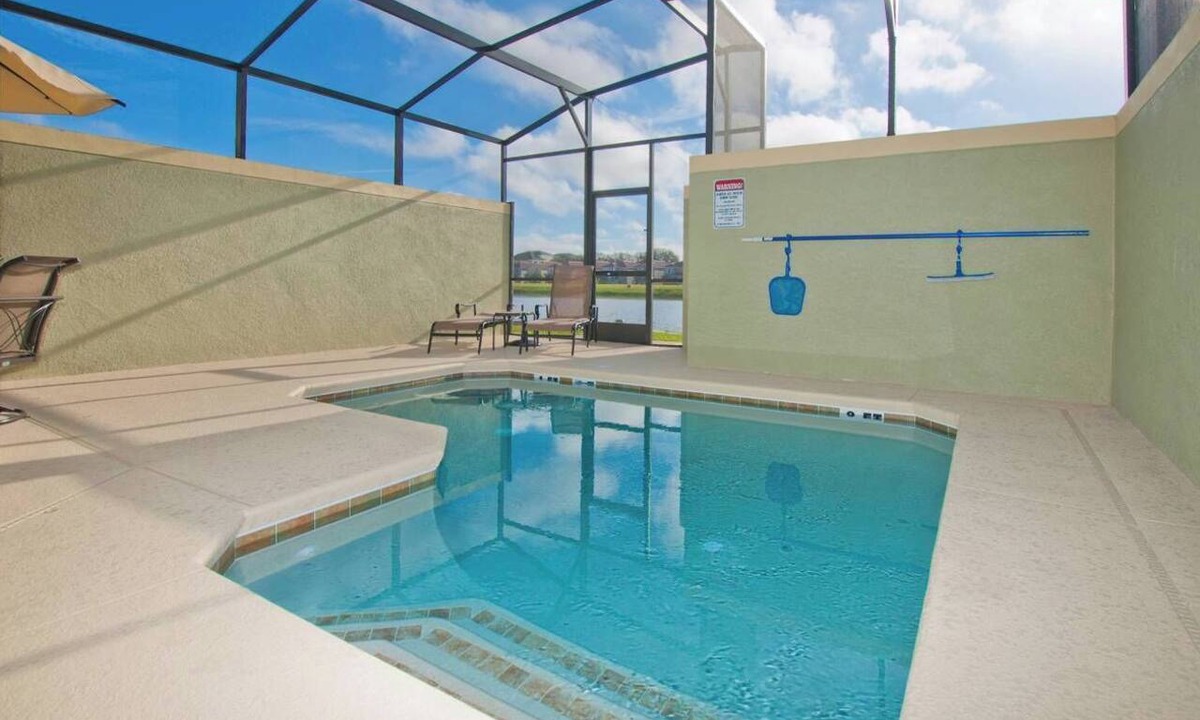 West Kissimmee House | Waterfront Paradise Palms | Private Pool | 5BR | Minutes to Disney