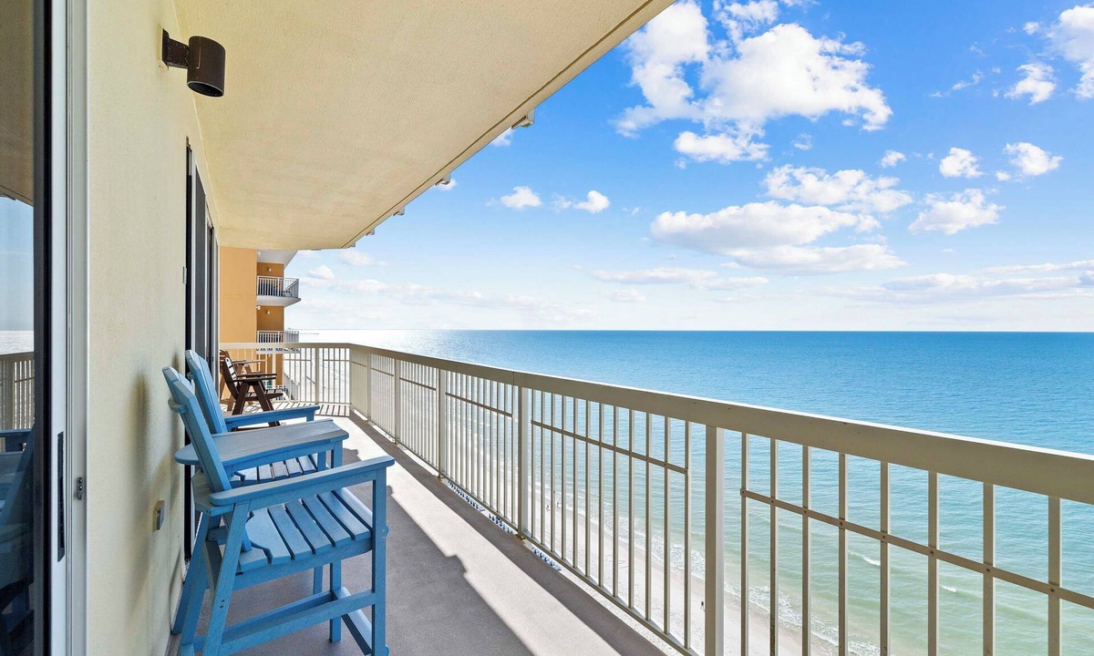 Miramar Beach Condo | Waterfront PCB Condo w/Balcony + Beach Gear!