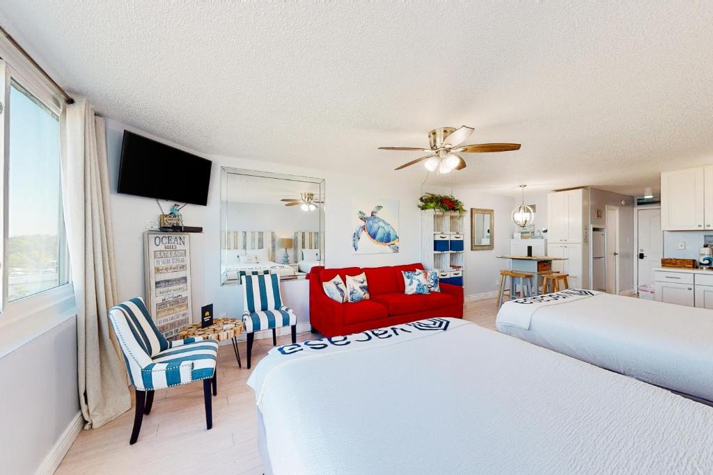 Panama City Beach Hotel | Waterfront Retreat