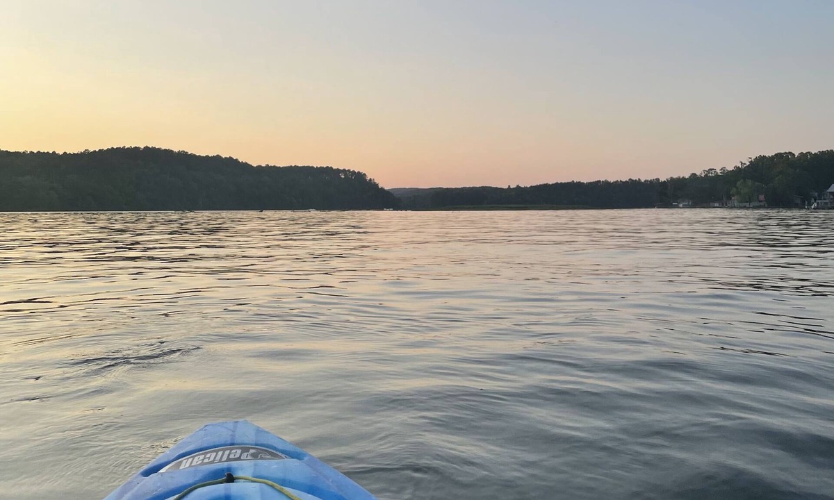 Goodsprings Cabin | Waterfront Retreat on Bankhead Lake