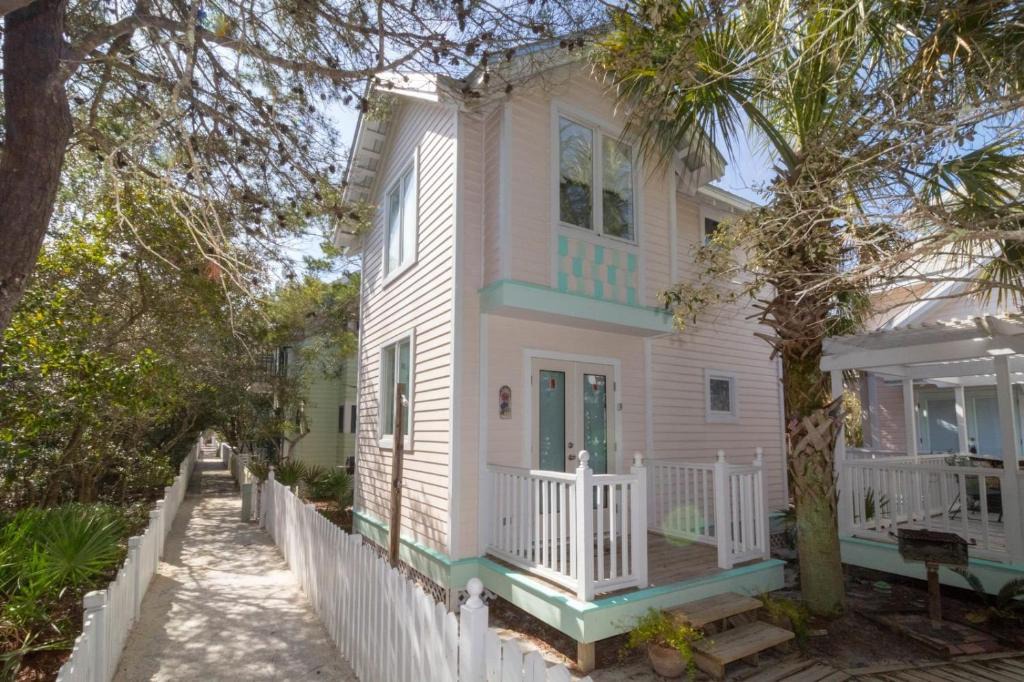 Seaside House | Waves Cottage