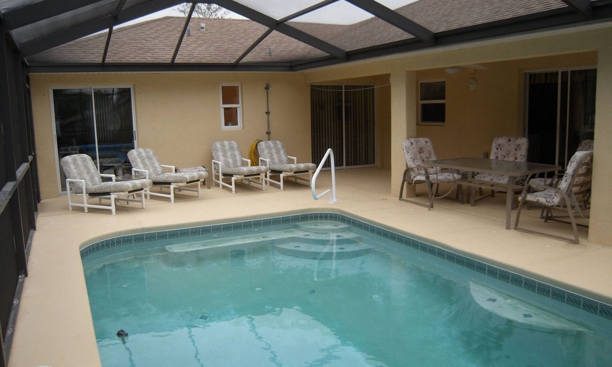 Brooksville Villa | WEEKI WACHEE VILLA HOME FROM HOME