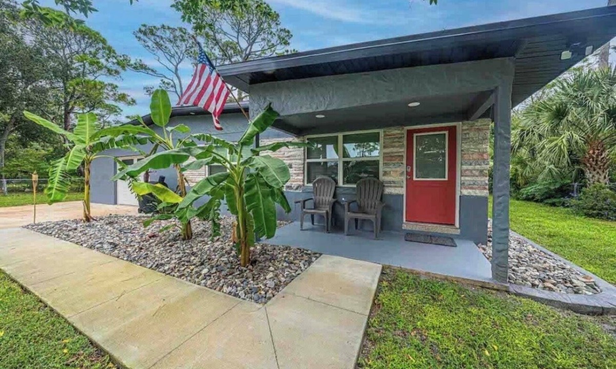 South Daytona House | Welcome to the home of RareBreed a unique retreat in South Daytona, Florida.