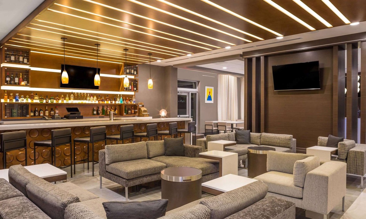 Doral Hotel | Wingate By Wyndham Miami Airport
