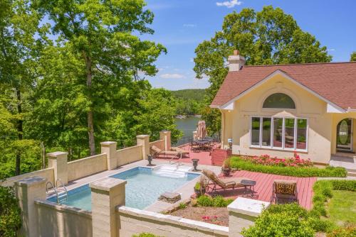 Cullman House | Yellowhammer Hill - Amenities Galore! Near Cullman
