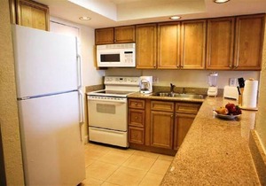 1 BR Condo 1406L - 2 blocks off beach with great Ocean and Intercoastal Views.