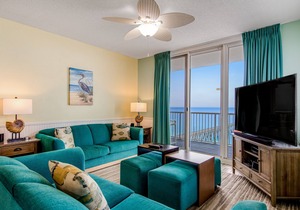 10th Floor Oceanfront Condo with Shared Pool & Hot Tub, Ocean View, W/D, & WiFi