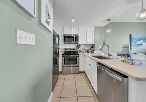 🌊 15th Floor Gulf Front-Beach Front Pools-Covered Parking-1BR Seychelles 1504🌊