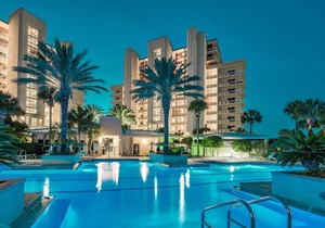 214 m² Condo ∙ 3 bedrooms ∙ 8 guests