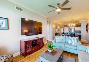 25th-floor, waterfront condo with picturesque views, pools & fitness room