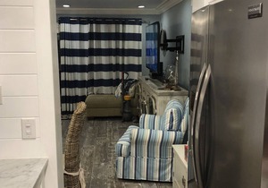 3 Bedroom 2.5 Bath with high end finishings #94. 1umb 2chair 3/1to11/1/21