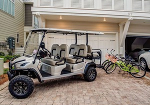 3 bedroom, with golf cart, across from the Hub, 30A