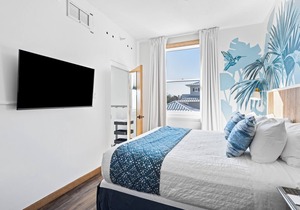 302 Rosemary Beach Inn - Includes Beach Chairs & Complimentary Breakfast + Access to 4 Pools