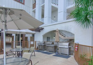 30A Getaway: Redfish Village ★ POOL VIEW ★ Blue Mountain ★ Free Beach Bonfires in JULY