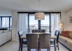 3BR Condo Across From Beach~Pool & Tennis~Just Renovated~Great Location!
