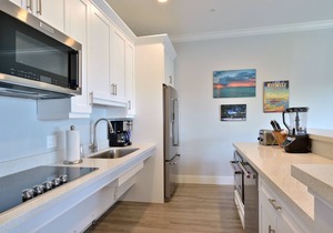 4-Bed, 3-Bath Waterfront Condo at Bayfront Suites & Marina - NO CLEANING FEE