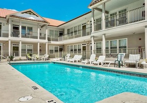 ⛱️525yds to Beach-1st FL Condo-FAB Kitchen-Small Complex-2BR Poinciana Place #12