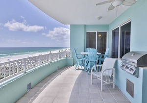 5th Floor 2BR 2BA @ The En Soleil! Free Beach chairs included!