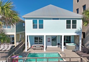 6 bedroom Oceanfront House w Private Pool & Hot Tub - 250K reno complete Feb '25