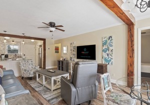 7904 Surf Dr #7 | 2 Bed, 1 Bath