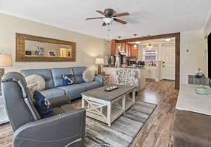 7904 Surf Dr #7 | 2 Bed, 1 Bath