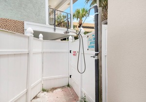 83 m² Condo ∙ 2 bedrooms ∙ 6 guests