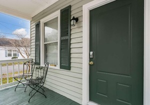 8th Ave Cottage