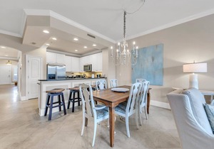 Adagio G402 - Top floor with amazing pool views and summer availability!