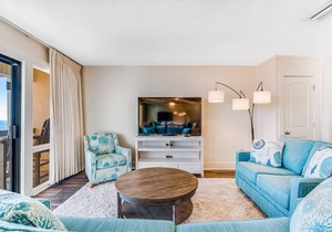 Amazing beachfront home with pool, hot tub & beach access