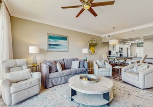 Amazing Santa Rosa Beach condo with pool, hot tub & pickleball