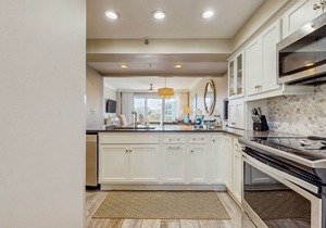 Amazing Santa Rosa Beach condo with pool, hot tub & pickleball