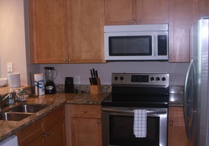 AQUA Resort, Scenic Views from Spacious Oeanfront Condo, Beach service included!