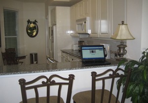 Beach Colony East, Magnificent 17th Floor Penthouse Views, directly beachfront