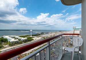 Beach Colony East15A- 3BD/3BA Gulf front Navarre Beach Condo!