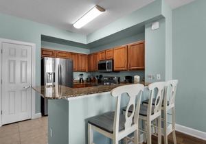 BEACH FRONT CONDO! SLEEPS UP TO 8!BCH SRVC INCL!