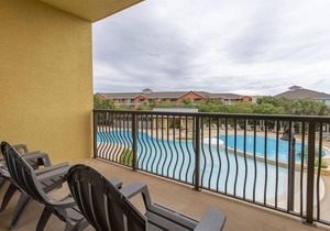 Beach Resort 311 - Gulf Views, Heated Pool + Hot Tub, Step to the Beach!