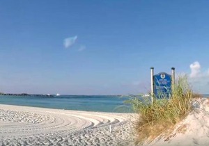 Beach Side- Harbor View
