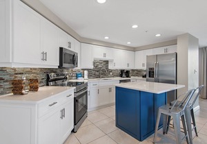 Beachfront ~ Golf Cart ~ Seasonally Heated Pool ~ Family Friendly