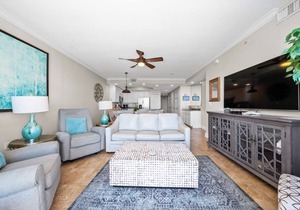 Beachfront Condo w/Breath Taking Sunset Views | Pool & Sauna | Sleeps 10