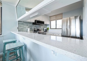 Beachfront, fantastic Gulf views. Sleeps 6. New kitchen, more upgrades for 2025.