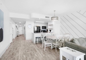 ☀️BeachFRONT-Updated-Aqua Resort 1705☀️