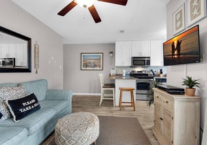 🌴Beachside in Destin-Pool-Ground Floor-2BR St. Martin Beachwalk Villas 112