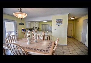 Beachview Complex - Steps from the beach, Swimming pool, and Tennis Court